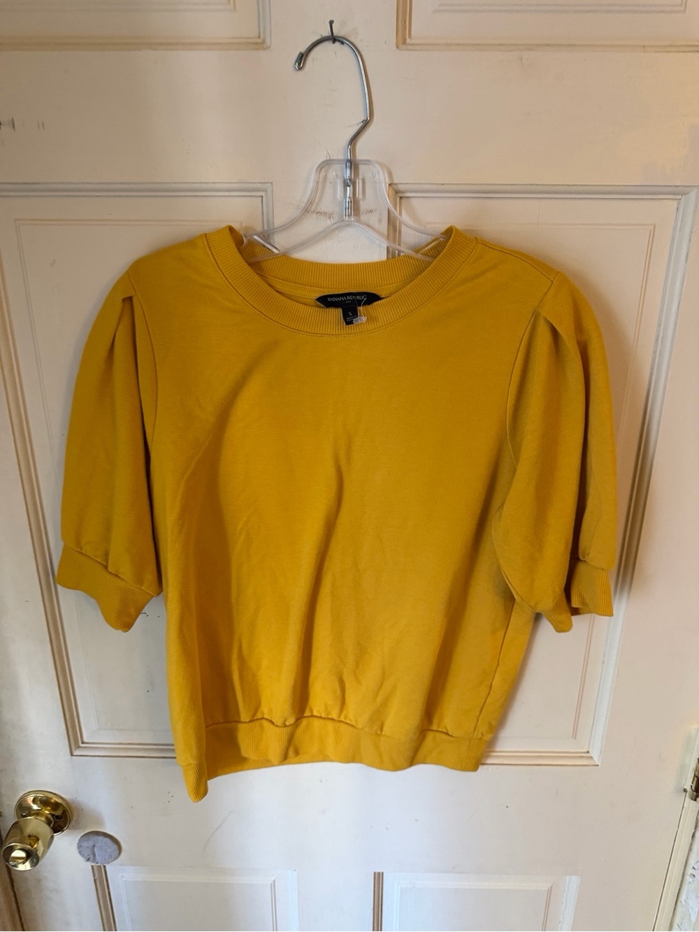Banana republic mustard puff sleeve top